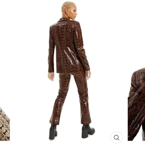 NWT WeWoreWhat Danielle Bernstein Faux Leather Snake Skin Button Down Blazer XS - Picture 7 of 8